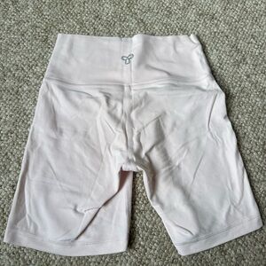 Aritzia TNA Women's Pink Biker Shorts